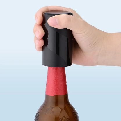 Apribottiglie magnetico portatile automatico con raccoglitore di tappi, ideale per picnic, campeggio, barbecue e viaggi, senza danneggiare il tappo.