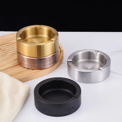 Posacenere in Acciaio Inox – Antivento, Resistente agli Urti, Design Moderno