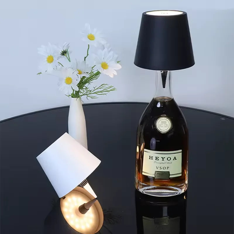 Lampada LED da Tavolo a Forma di Bottiglia – Touch 3 Colori, Ricaricabile, per Bar e Ristorante