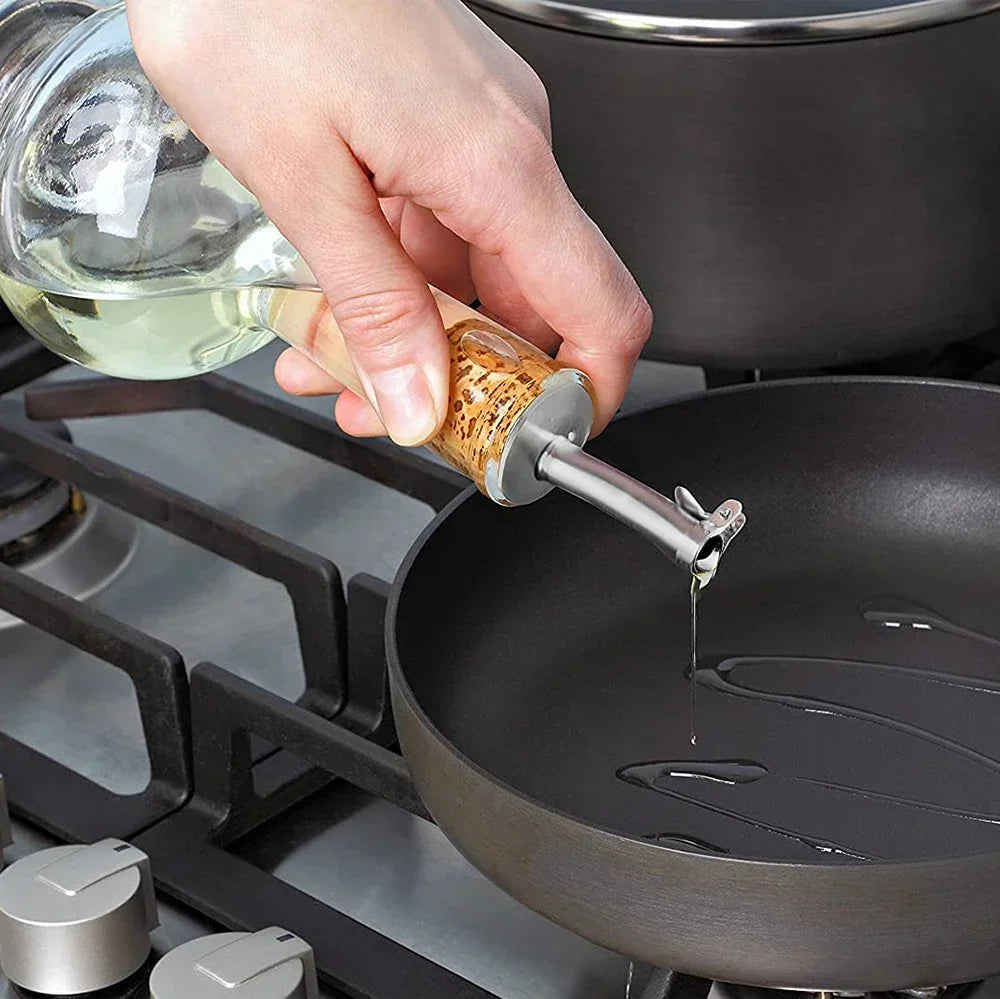 Versatore in Acciaio Inox con Tappo in Sughero – Beccuccio per Vino, Olio e Aceto