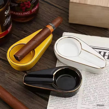 Portacenere per Sigari in Ceramica | Design Elegante con Accenti Dorati