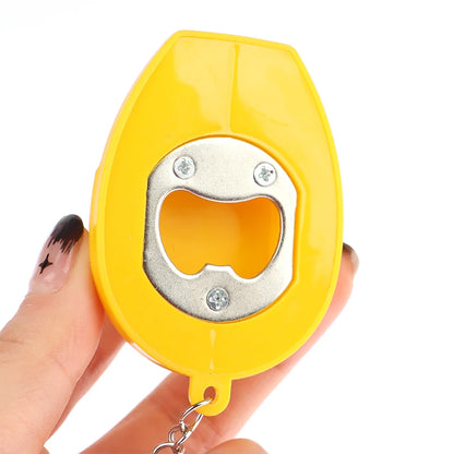 Portachiavi Apribottiglie a Forma di Casco – Gadget Divertente in Metallo