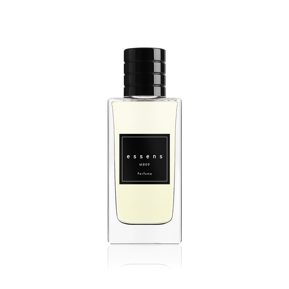 Flacone del profumo uomo ESSENS M809 con tappo nero su fondo bianco